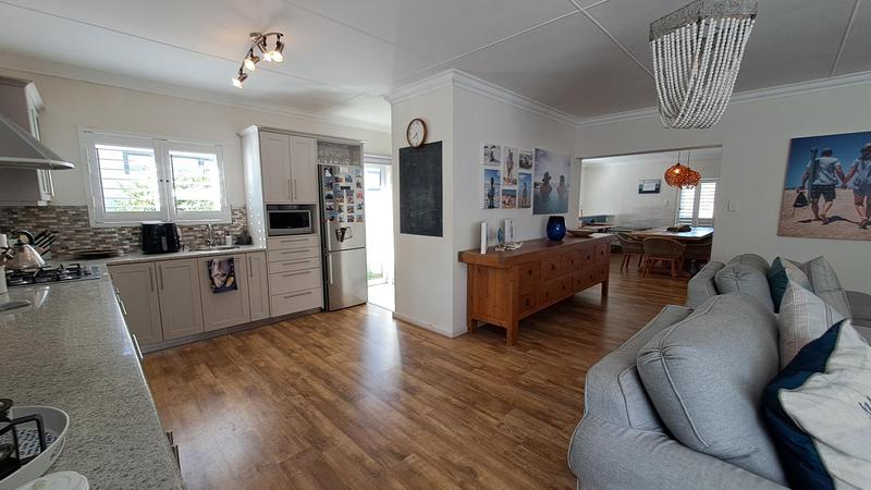 4 Bedroom Property for Sale in Stilbaai Wes Western Cape